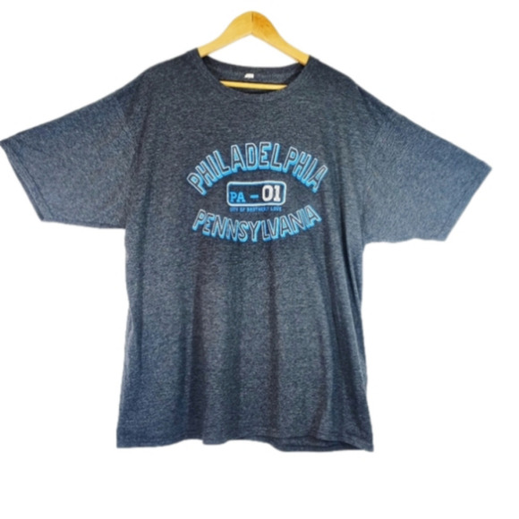 𝅺PHILADELPHIA Pennsylvania  Gray T Shirt Size 2x Large - Picture 1 of 3